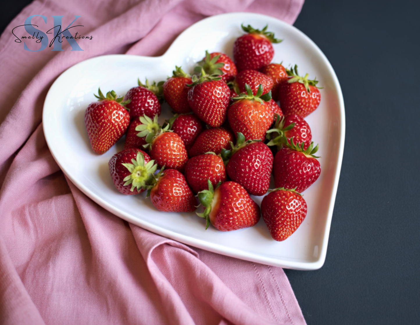 Sweet Strawberry Hanging Car Diffuser